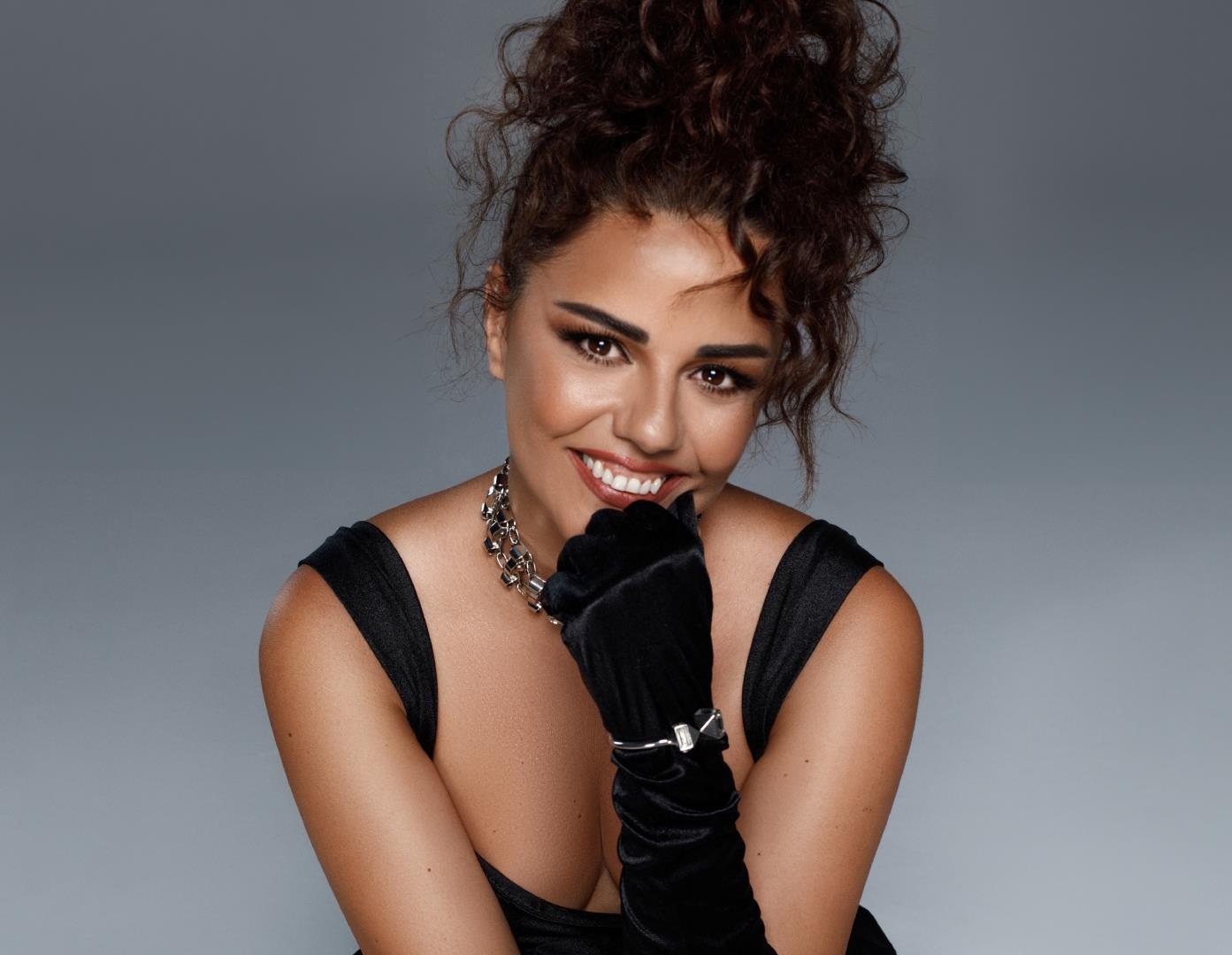 DUYGU SOYLU "KARA ELMAS BAND PRESENTS"