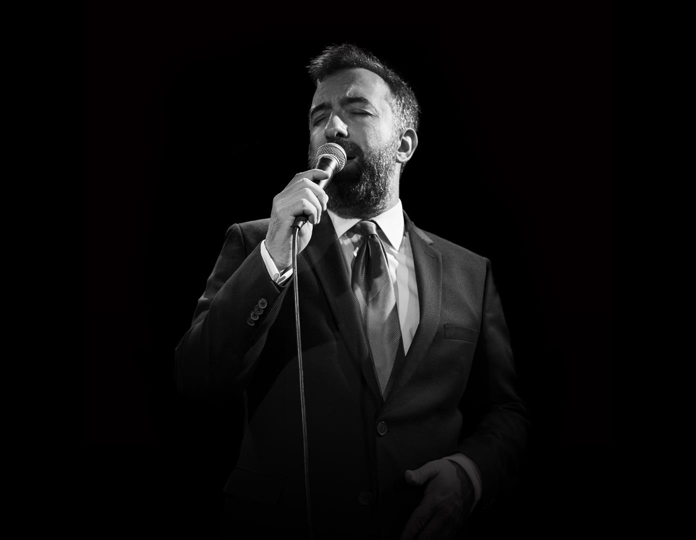 LEGENDS LIVE ON: A NIGHT OF SINATRA