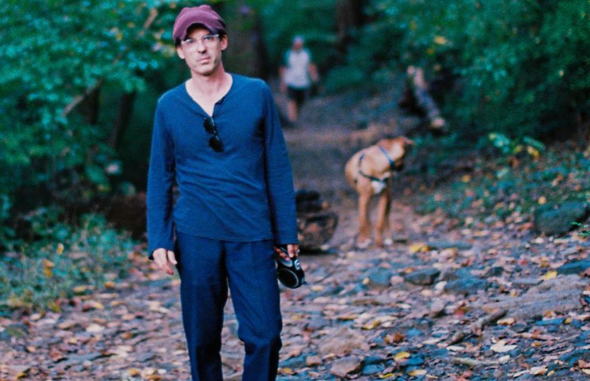 CLAP YOUR HANDS SAY YEAH, YENİ ALBÜMÜ “BURNED” ÖNCESİ DÜNYA TURNESİNE İSTANBUL’DAN BAŞLIYOR