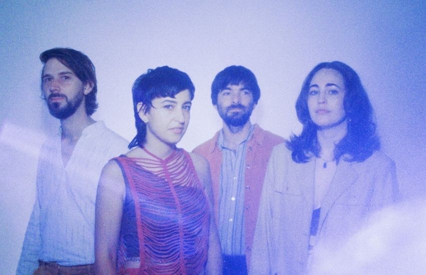 SPOTLIGHT: DERYA YILDIRIM & GRUP ŞİMŞEK
